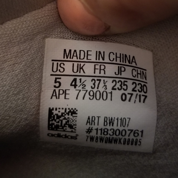 Adidas Dame 4 size 5 - Picture 7 of 7